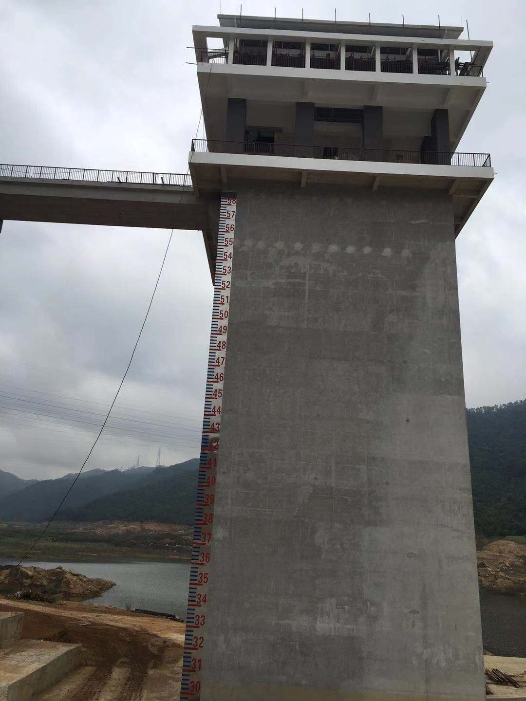 水位計(jì)客戶現(xiàn)場